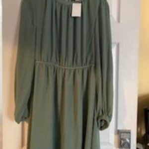 Light weight flowy dress (M)